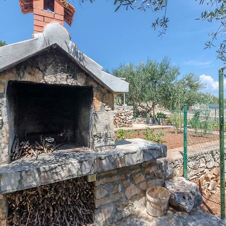 Apartments Dinko Gdinj Εξωτερικό φωτογραφία