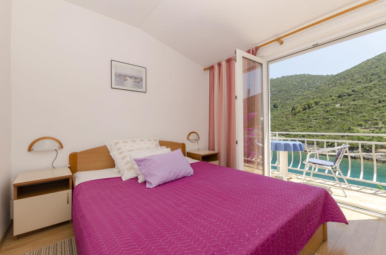 Apartments Dinko Gdinj Εξωτερικό φωτογραφία