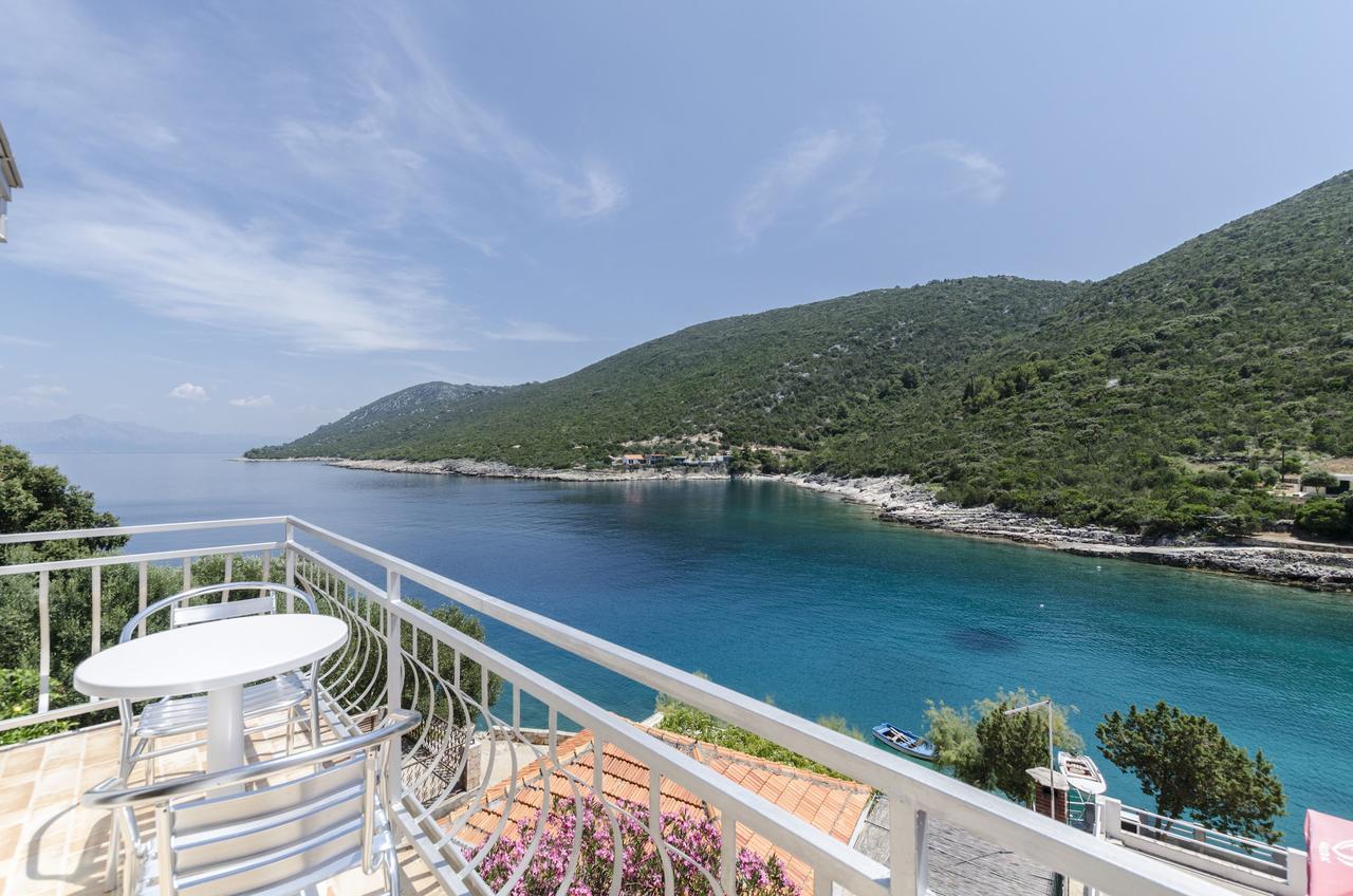 Apartments Dinko Gdinj Εξωτερικό φωτογραφία