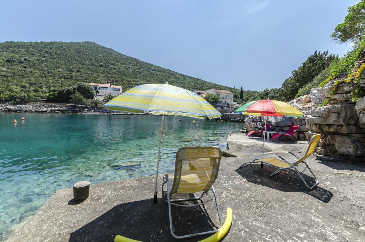 Apartments Dinko Gdinj Εξωτερικό φωτογραφία